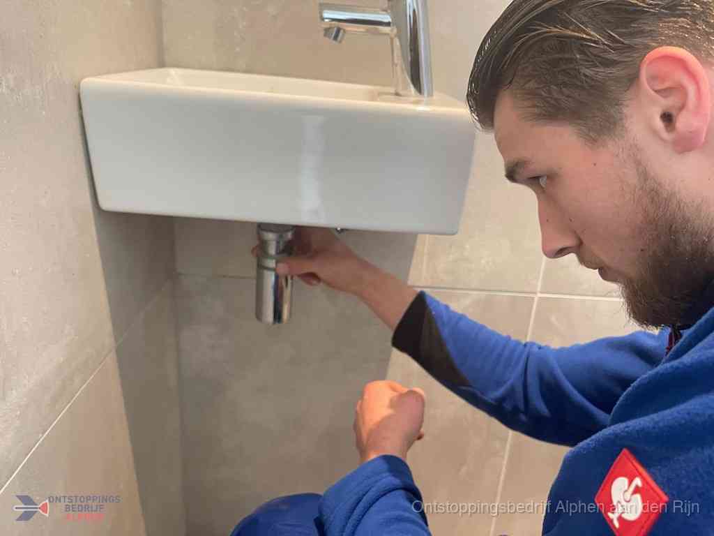 Wastafel Ontstoppen Alphenaandenrijn